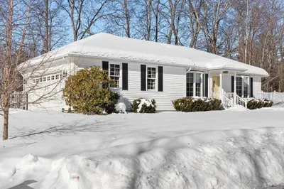 8 Silver Birch Lane 1