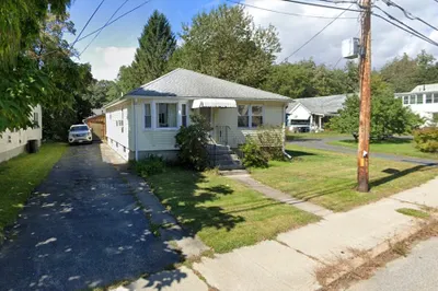 337 Charlton St 1