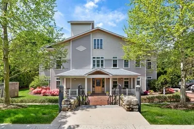 15 Dix Street #9