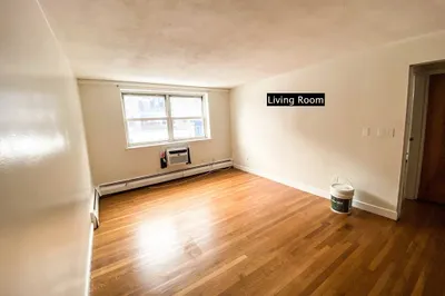 11 Commonwealth Ct #8