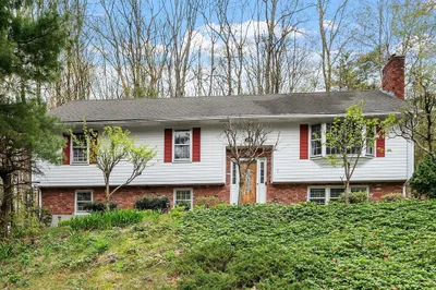 125 Fort Sumter Drive 1