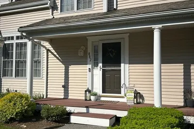 882 Brockton Ave #10
