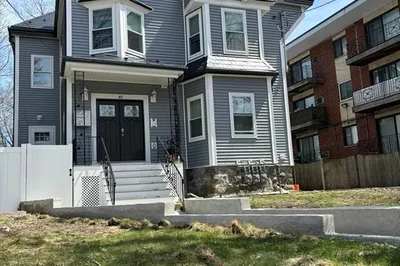40 Maple St #3