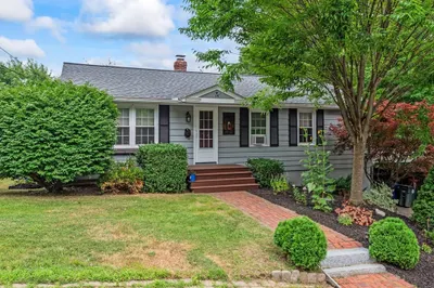 49 Newton Hts