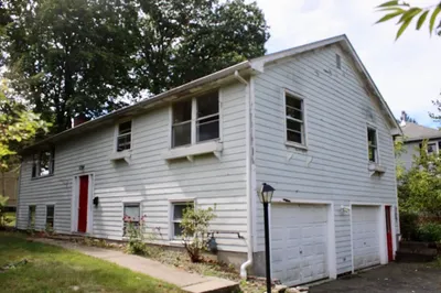 74 N Whitney St