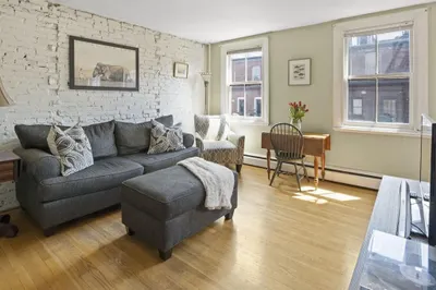35 Lawrence St #4 1