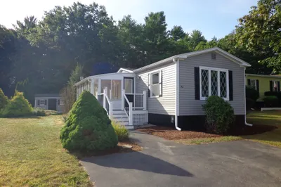 4 Narragansett Drive 1