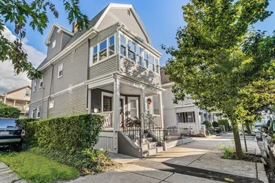 33 Wisconsin Ave #33
