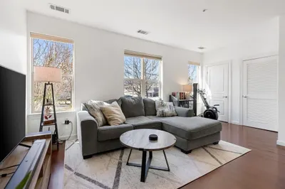 4 Repton Cir #4105 1