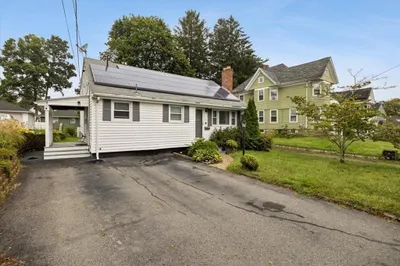44 Waldo St