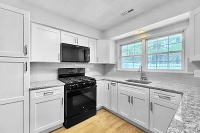 418 Edgebrook Dr #418 1