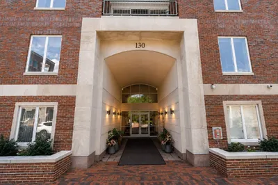 130 Mount Auburn St #110 1