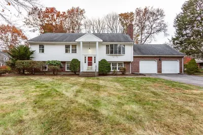 50 Oak Ridge Ln