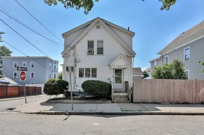 90 Jefferson St 1