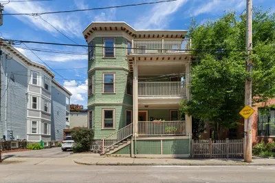62 Seaverns Ave #2 1