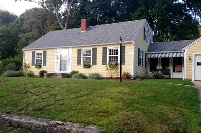 7 Upper River Rd 1