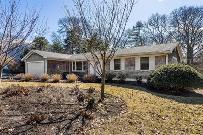 718 Riverview Drive