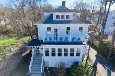 76 Belmont Ave