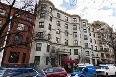 382 Commonwealth Ave #23