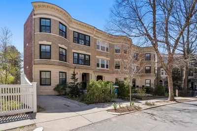 59 Addington Rd #1