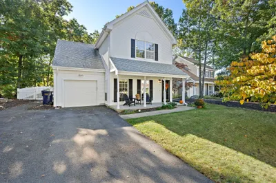 7 Ouimet Ln 1