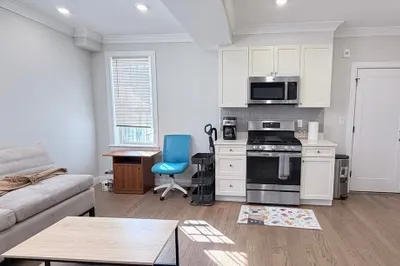 93 George St #Unit 3 1