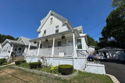 27 Gibson St #27 1