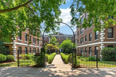 66 Queensberry Street #319 1