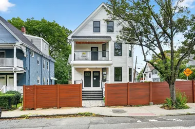 44 Walden St #44 1