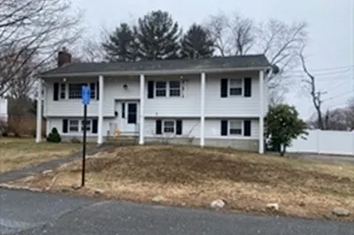 7 Tiffany Dr