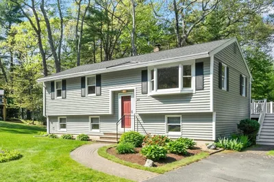 24 Meadowview Rd