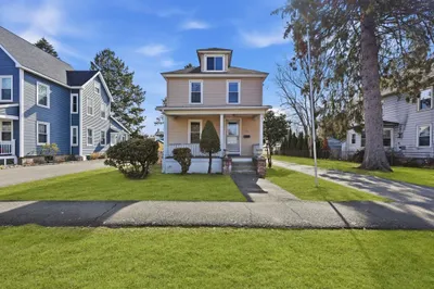 32 Allen Ave 1
