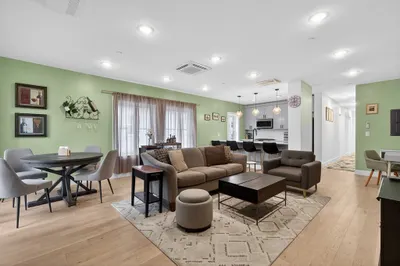 208 Spencer Ave #4