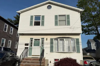 11 Irving St #1 1