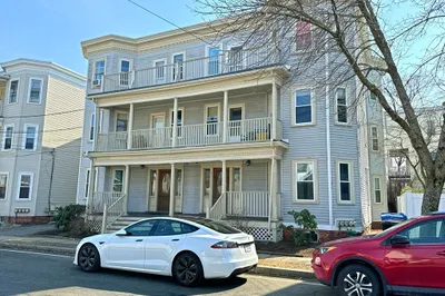 103 Beech St #3