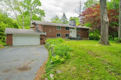 16 Foster Rd 1