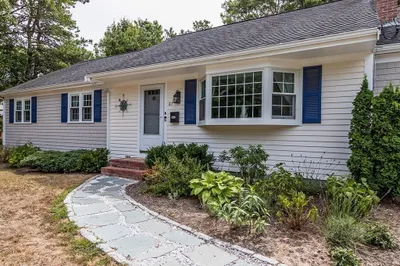 67 Old Post Rd #67 1