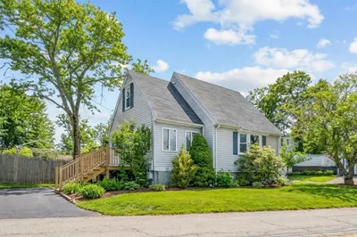 3 Pinecrest Road 1