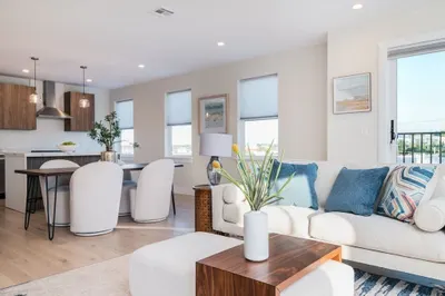 488 Quincy Avenue #02