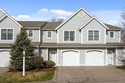 140 Commonwealth Ave #28 1