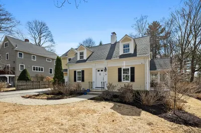 31 Fuller Rd 1
