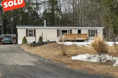 95 Vaillancourt Dr