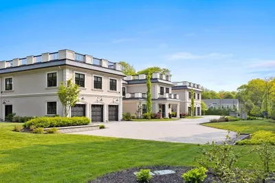 38 Masconomo St 1