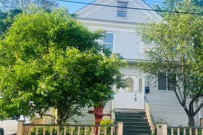 21 Hillside Street