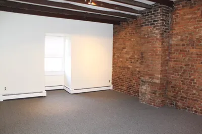 19 E Sprimngfield St #4