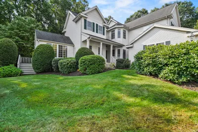 55 Village Cir #55 1