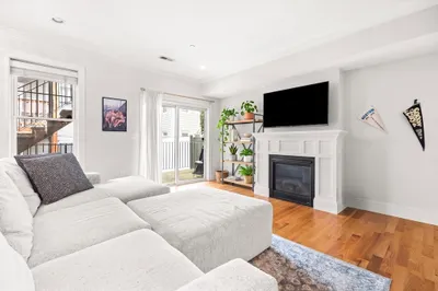 180 Gold St #3 1