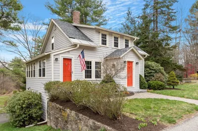 613 Petersham Rd 1