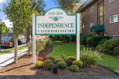 195 Independence Ave #137