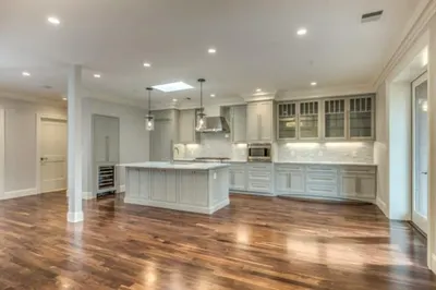 30 Winchester St #5 1